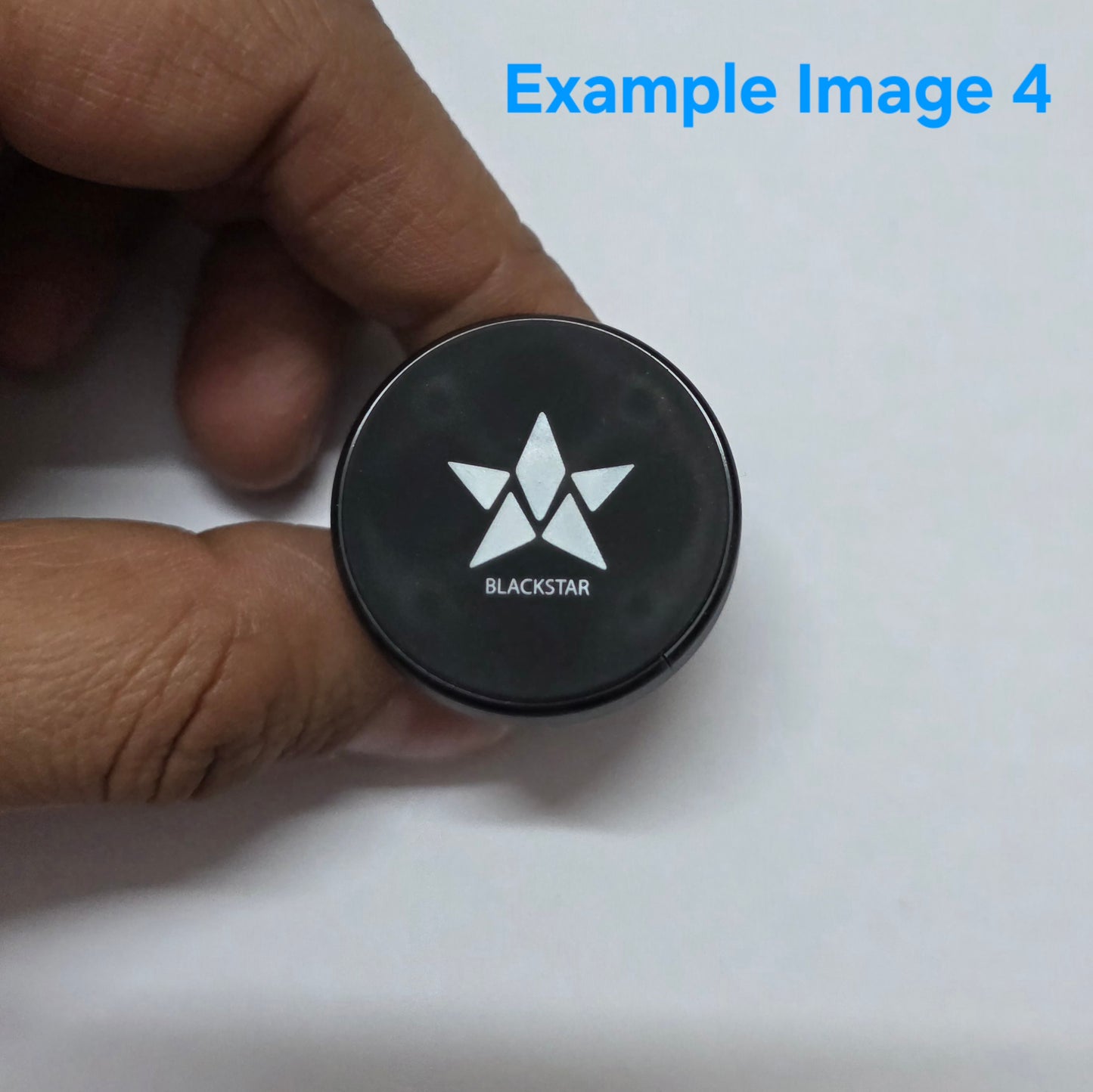 [ New with Scratches ]  SPIRO MAG Mobile Holder with Little Scratches / Marks