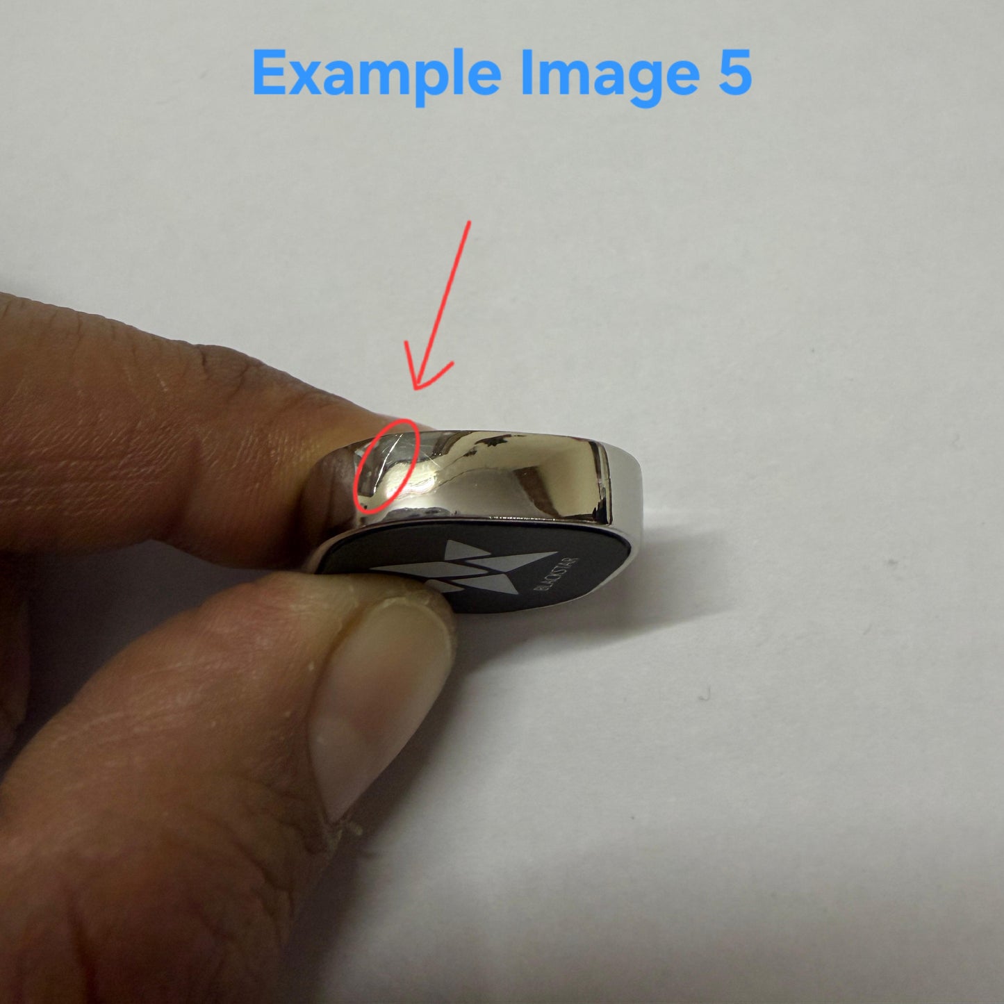 [ New with Scratches ]  NANO MAG Mobile Holder with Little Scratches / Marks